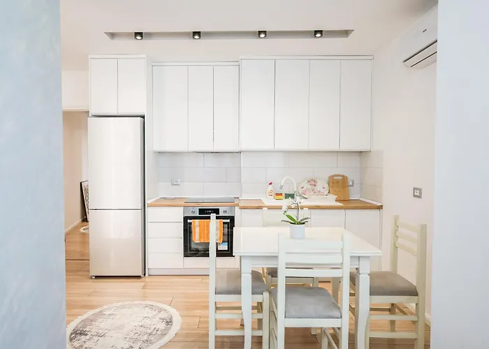 Premium In The Center