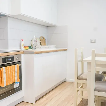 Premium In The Center * Τίρανα